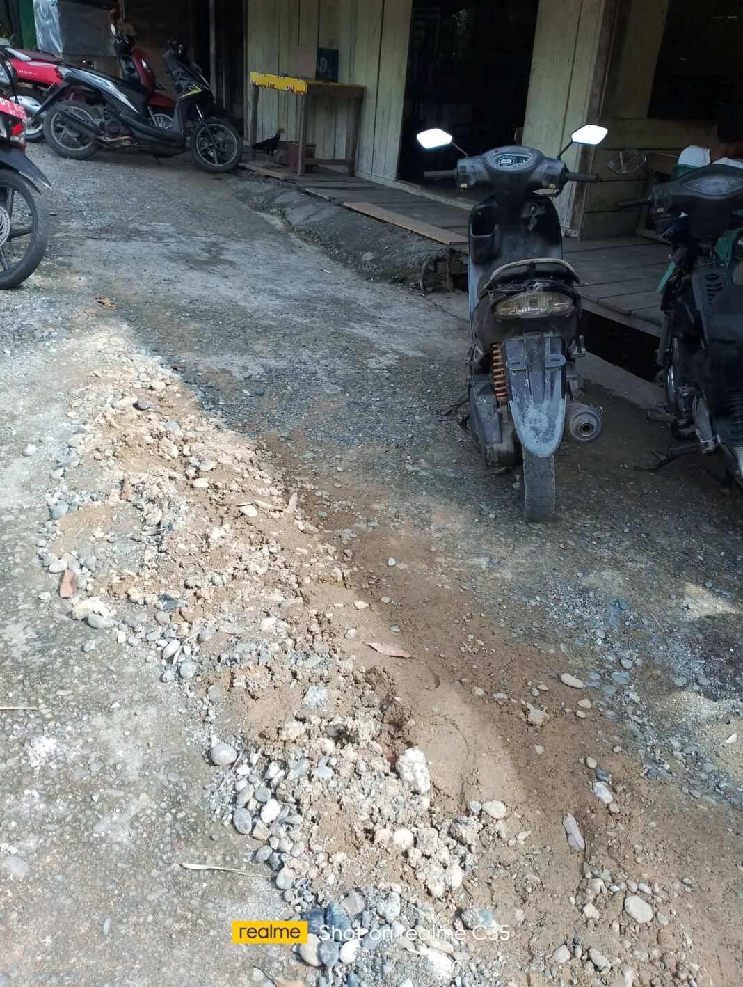 Warga Minta Bekas Galian Untuk Pipa Air Di Perbaiki Seperti Semula,Warga : Untuk Kenyamanan Bersama Warga Minta Bekas Galian Untuk Pipa Air Di Perbaiki Seperti Semula,Warga : Untuk Kenyamanan Bersama