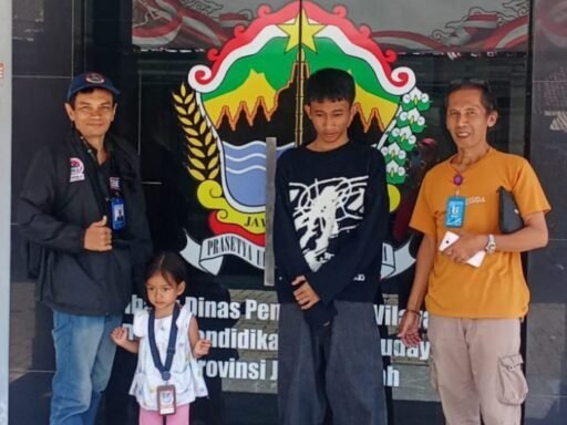 Diduga Tanpa Bukti Kuat, Siswa Dikeluarkan Sekolah, LSM PKP Kendal Dampingi Orang Tua Lapor Ke Disdikbud Diduga Tanpa Bukti Kuat, Siswa Dikeluarkan Sekolah, LSM PKP Kendal Dampingi Orang Tua Lapor Ke Disdikbud