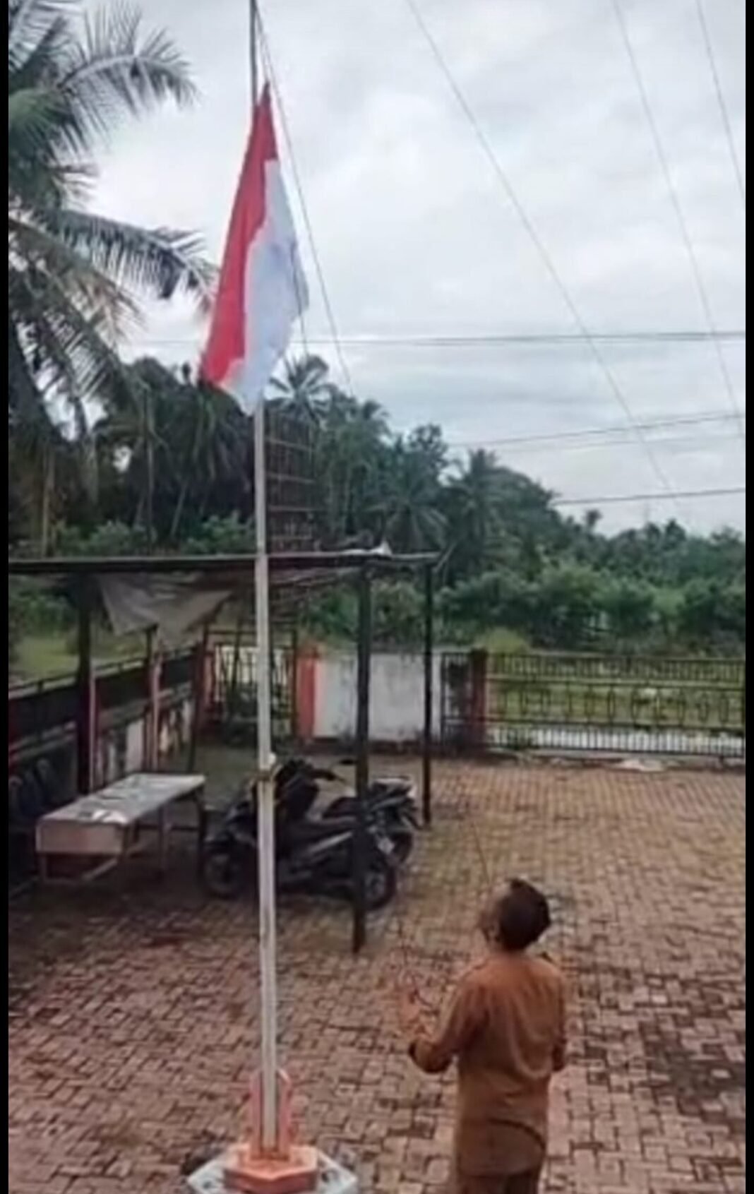 Pemerintah Gampong Ranto Panyang Barat Ajak Warga Kibarkan Bendera Merah Putih Semarakkan HUT RI ke 81 Pemerintah Gampong Ranto Panyang Barat Ajak Warga Kibarkan Bendera Merah Putih Semarakkan HUT RI ke 81