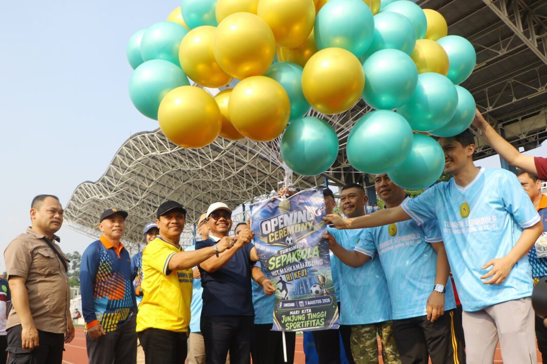 Lewat Sepak Bola, Sachrudin Dorong Persatuan dan Sinergi Antarlembaga Lewat Sepak Bola, Sachrudin Dorong Persatuan dan Sinergi Antarlembaga