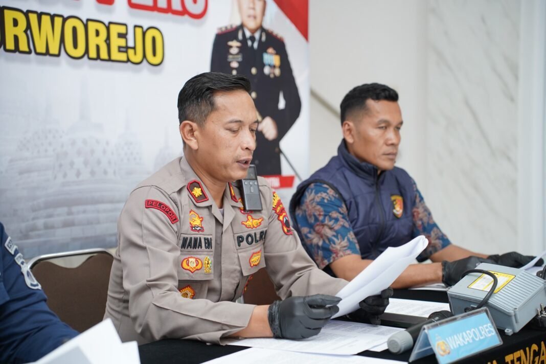 JAJARAN POLRES PURWOREJO UNGKAP CURAS BERUPA MESIN POMPA AIR SATELIT JAJARAN POLRES PURWOREJO UNGKAP CURAS BERUPA MESIN POMPA AIR SATELIT