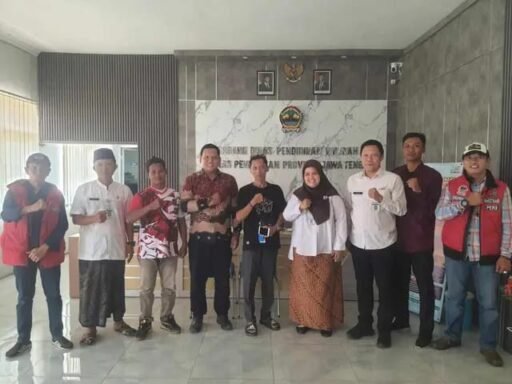 SEMPAT RICUH, MEDIASI GABUNGAN ORMAS, LSM DAN MEDIA PETAMANDALA DENGAN PIHAK SMK HM BERAKHIR DAMAI SEMPAT RICUH, MEDIASI GABUNGAN ORMAS, LSM DAN MEDIA PETAMANDALA DENGAN PIHAK SMK HM BERAKHIR DAMAI