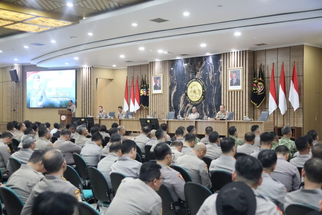 322 Personel Diterjunkan, Polri Perkuat Edukasi dan Kehadiran Negara Cegah Karhutla* 322 Personel Diterjunkan, Polri Perkuat Edukasi dan Kehadiran Negara Cegah Karhutla*