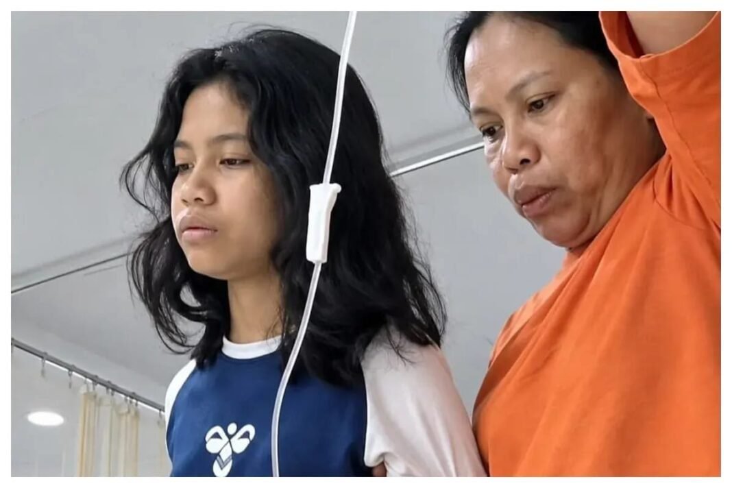 Siswi Berprestasi di Karo Diduga Alami Gangguan Ingatan Usai Menyantap MBG Siswi Berprestasi di Karo Diduga Alami Gangguan Ingatan Usai Menyantap MBG