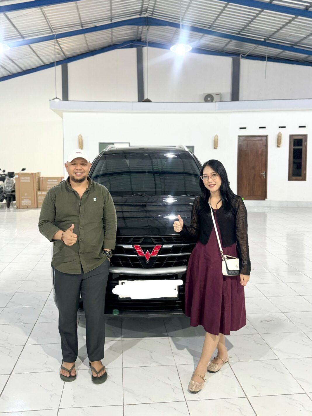 Khaerunnisa Jatuh Hati pada Wuling Turbo, Pilih HKCM Gerung untuk Mobil Impian Khaerunnisa Jatuh Hati pada Wuling Turbo, Pilih HKCM Gerung untuk Mobil Impian
