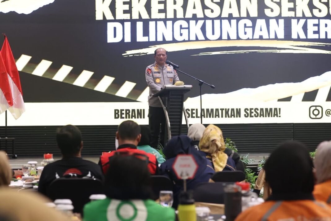 Kapolda Jawa timur Tekankan Semangat Jogo Jatim Untuk Lindungi Perempuan Dan Anak Dari Eksploitasi Kapolda Jawa timur Tekankan Semangat Jogo Jatim Untuk Lindungi Perempuan Dan Anak Dari Eksploitasi