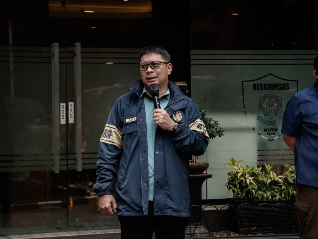 Usut Dugaan Korupsi Proyek Alat Konstruksi, Polda Metro Jaya Geledah Sembilan Lokasi* Usut Dugaan Korupsi Proyek Alat Konstruksi, Polda Metro Jaya Geledah Sembilan Lokasi*