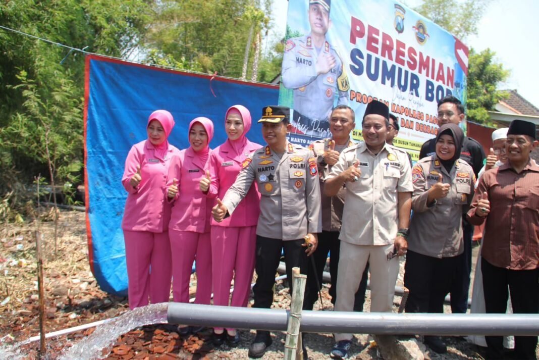 Polres Pasuruan Bangun Sumur Bor Untuk Masyarakat di Randugong Atasi Dampak Kemarau Polres Pasuruan Bangun Sumur Bor Untuk Masyarakat di Randugong Atasi Dampak Kemarau