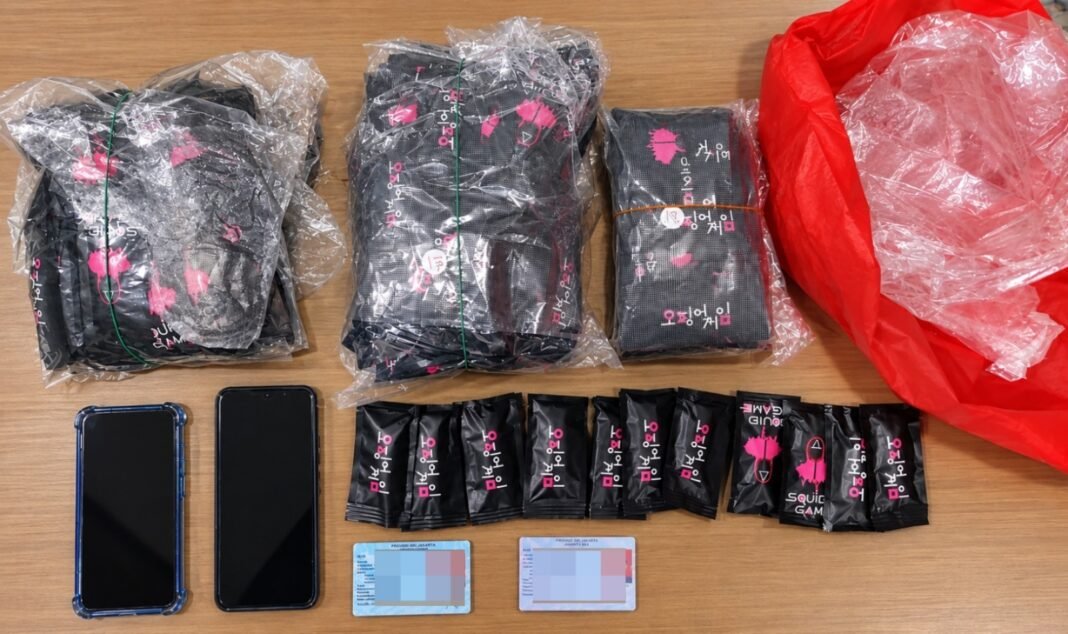*Polisi Amankan Pria Diduga Edarkan 261 Pcs Etomidate di Jakarta Barat* *Polisi Amankan Pria Diduga Edarkan 261 Pcs Etomidate di Jakarta Barat*