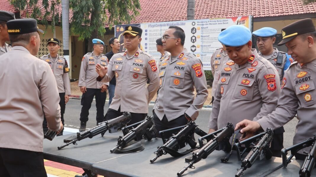 Pastikan Senpi Dinas Tertib dan Terawasi, Propam Polres Purwakarta Gelar Pemeriksaan Berkala Pastikan Senpi Dinas Tertib dan Terawasi, Propam Polres Purwakarta Gelar Pemeriksaan Berkala