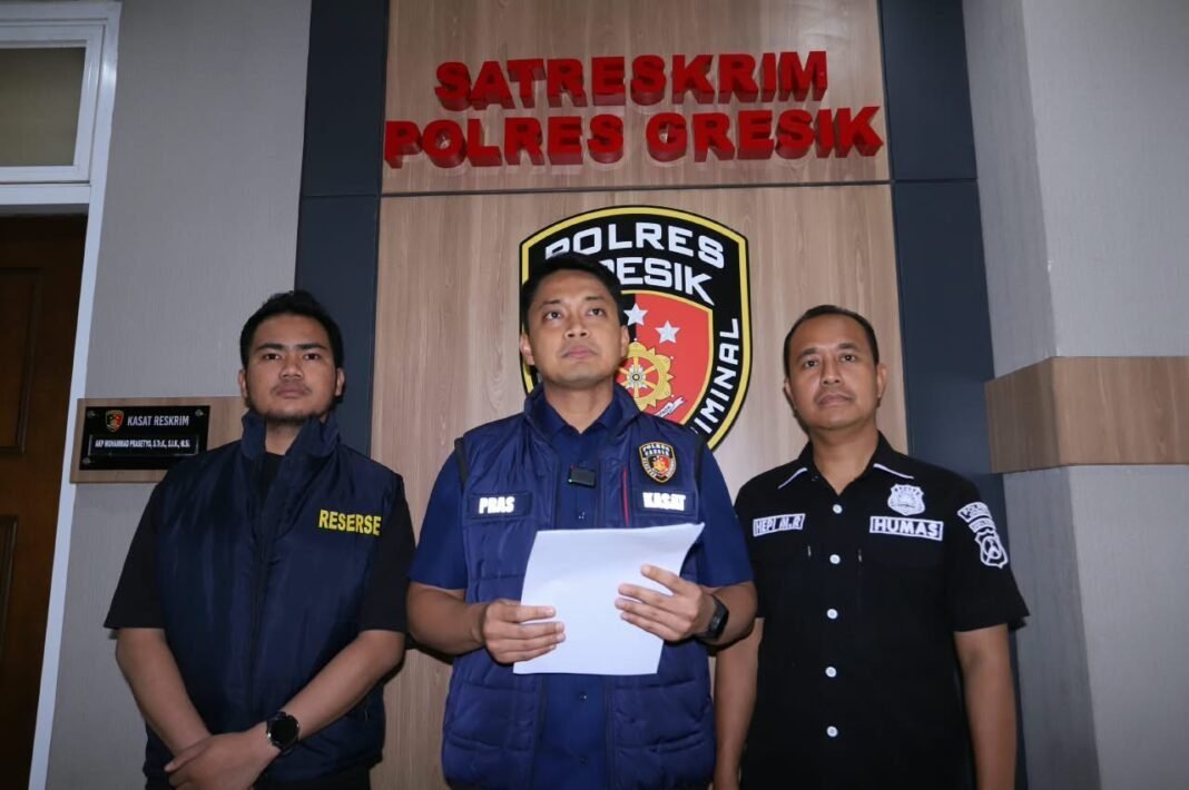 Polres Gresik Ungkap Curanmor di Rest Area Wahas, Dua Terduga Pelaku Diamankan Polres Gresik Ungkap Curanmor di Rest Area Wahas, Dua Terduga Pelaku Diamankan