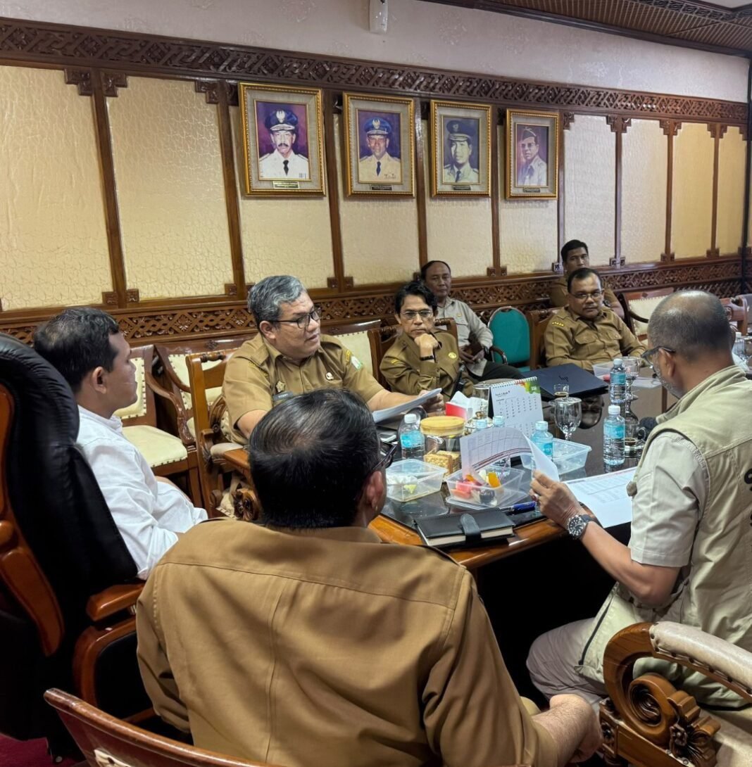 Dek Fadh Ikuti Rakor Percepatan Rehabilitasi dan Rekonstruksi Pascabencana Dek Fadh Ikuti Rakor Percepatan Rehabilitasi dan Rekonstruksi Pascabencana