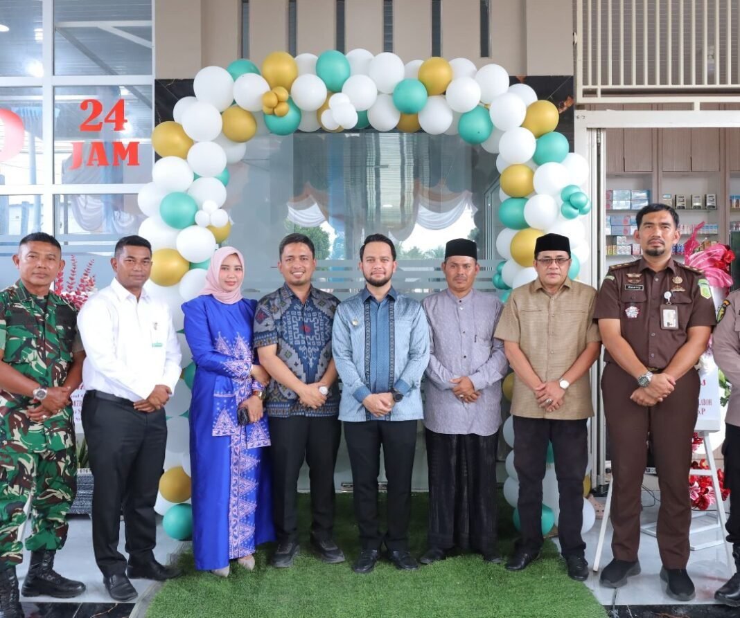 Grand Opening Klinik Mitra Medika, Wabup Said Fadhiel,Kehadiran Klinik Sangat Penting di Tengah Masyarakat Grand Opening Klinik Mitra Medika, Wabup Said Fadhiel,Kehadiran Klinik Sangat Penting di Tengah Masyarakat