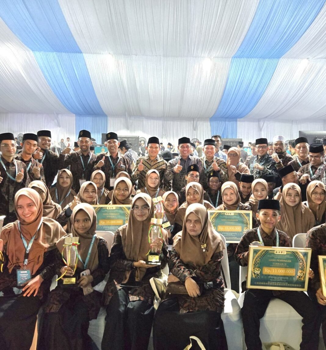 Aceh Raih Peringkat 4 MTQ Nasional, Wagub Fadhlullah Beri Bonus 200Juta Aceh Raih Peringkat 4 MTQ Nasional, Wagub Fadhlullah Beri Bonus 200Juta