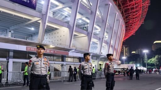 *Polda Metro Jaya Siapkan Pelayanan dan Pengamanan Laga Indonesia vs Bangladesh di GBK* *Polda Metro Jaya Siapkan Pelayanan dan Pengamanan Laga Indonesia vs Bangladesh di GBK*