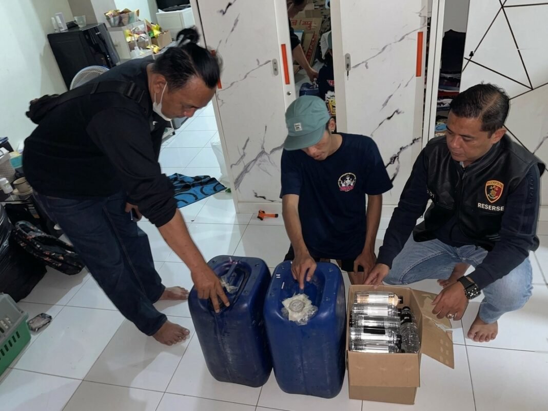 Tekan Kriminalitas, Polres Malang Intensifkan Razia Miras Tekan Kriminalitas, Polres Malang Intensifkan Razia Miras