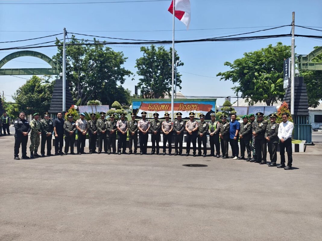 Jaga Sinergitas dan Kolaborasi, Kapolres Pasuruan Kunjungi Makodim 0819 di HUT Ke-81 TNI Jaga Sinergitas dan Kolaborasi, Kapolres Pasuruan Kunjungi Makodim 0819 di HUT Ke-81 TNI