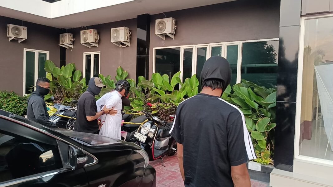 Densus 88 Tangkap 11 Tersangka Terorisme, Ada Temuan Latihan Tembak Densus 88 Tangkap 11 Tersangka Terorisme, Ada Temuan Latihan Tembak
