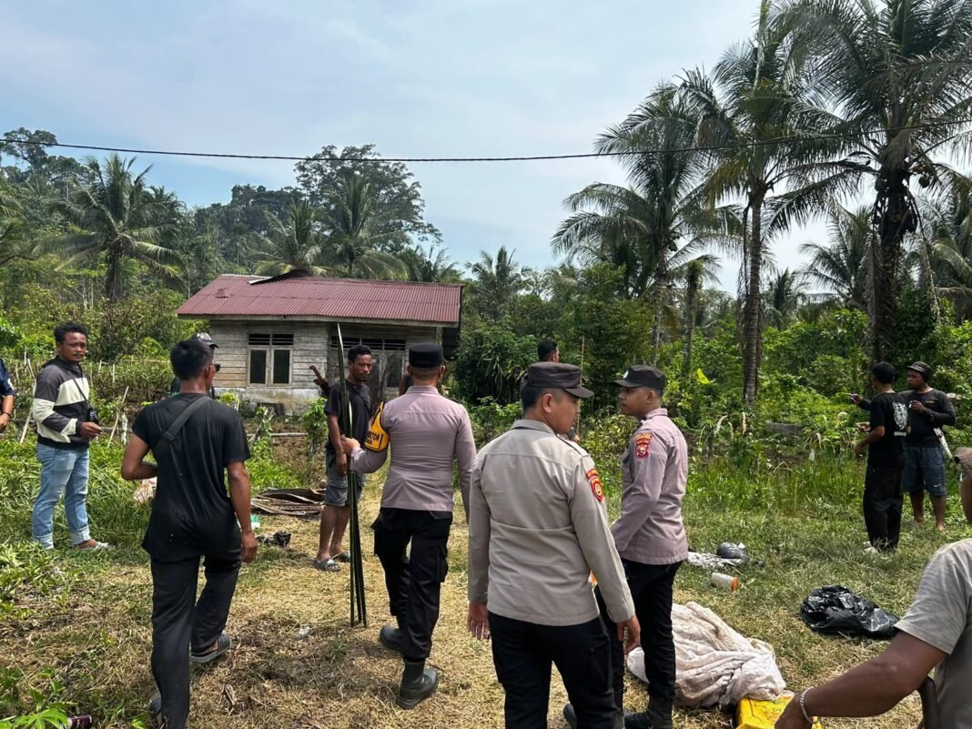 Dugaan Serangan OTK di Trans Waleh SP II, Polisi Hadir Cepat Tangani Laporan Masyarakat Dugaan Serangan OTK di Trans Waleh SP II, Polisi Hadir Cepat Tangani Laporan Masyarakat