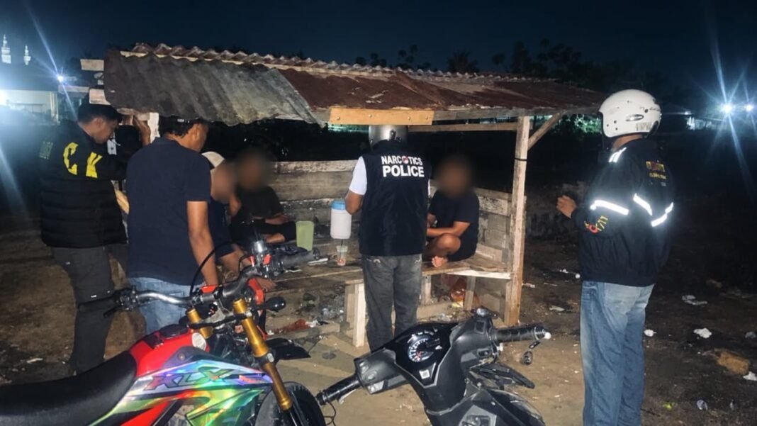 Kie Raha Aman, Polres Kepulauan Sula Razia Miras di Titik Rawan Kamtibmas Kie Raha Aman, Polres Kepulauan Sula Razia Miras di Titik Rawan Kamtibmas