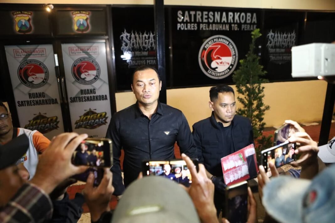 Polres Pelabuhan Tanjung Perak Gagalkan Peredaran sabu Jaringan Lintas Daerah Polres Pelabuhan Tanjung Perak Gagalkan Peredaran sabu Jaringan Lintas Daerah