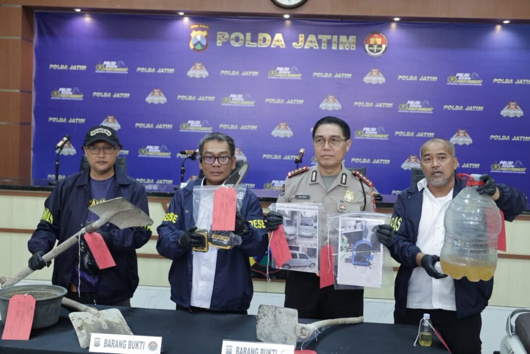 Polda Jatim Ungkap Dugaan Pembunuhan Berencana Dua Korban di Madiun, Satu Tersangka Diamankan Polda Jatim Ungkap Dugaan Pembunuhan Berencana Dua Korban di Madiun, Satu Tersangka Diamankan