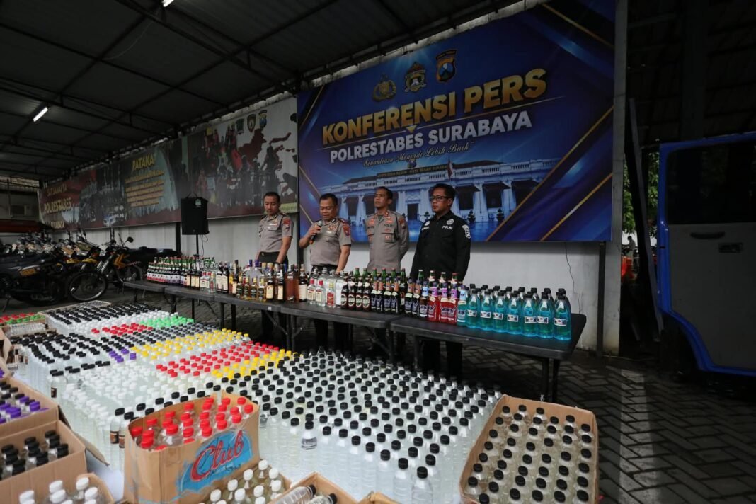 Gelar Operasi KRYD, Polrestabes Surabaya Sita 5.385 Botol Miras Ilegal Gelar Operasi KRYD, Polrestabes Surabaya Sita 5.385 Botol Miras Ilegal