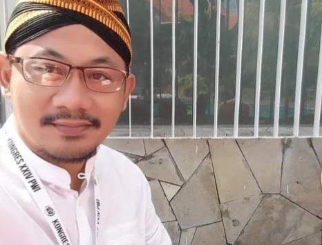 Bela Firdaus, Sarman Sahuding Desak DK PWI Pusat Batalkan SK Pemecatan: Pers Bukan Ruang Pembungkaman! Bela Firdaus, Sarman Sahuding Desak DK PWI Pusat Batalkan SK Pemecatan: Pers Bukan Ruang Pembungkaman!